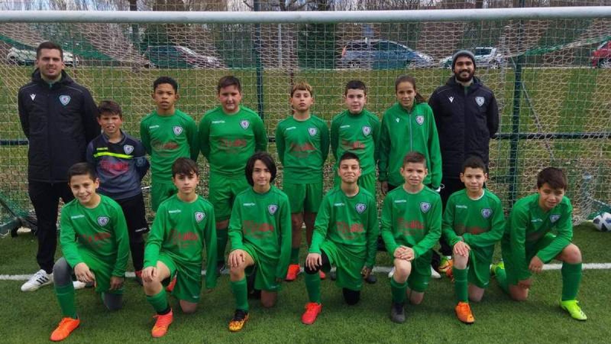 Formación del Atlético Pinilla que milita en la 1.ª División Provincial Alevín. ROBERTO R. SORDO
