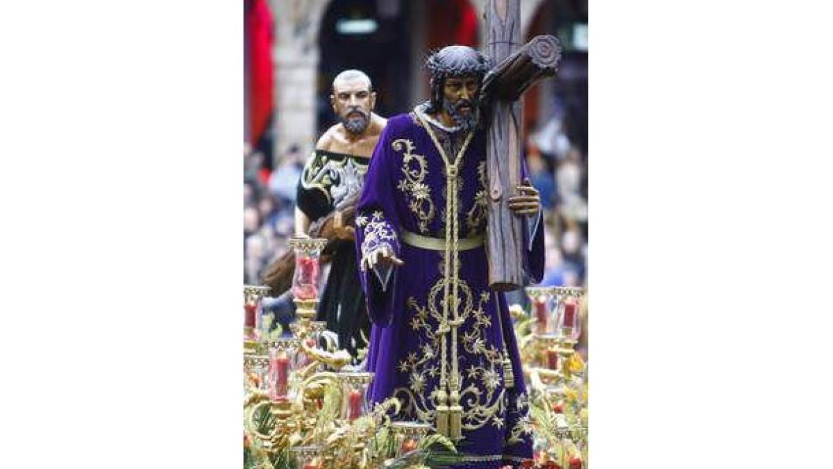 Detalle de Jesús Nazareno, en la procesión del Viernes