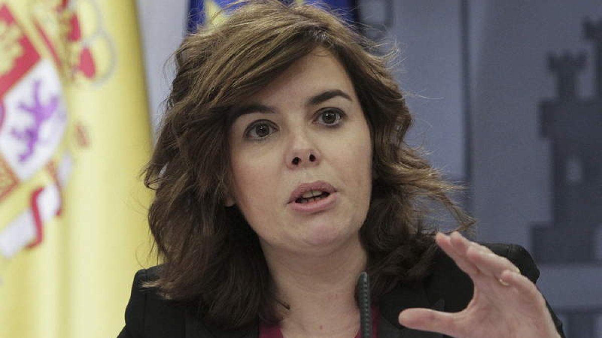 La vicepresidenta del Gobierno, Soraya Sáenz de Santamaría, en su comparecencia de ayer.
