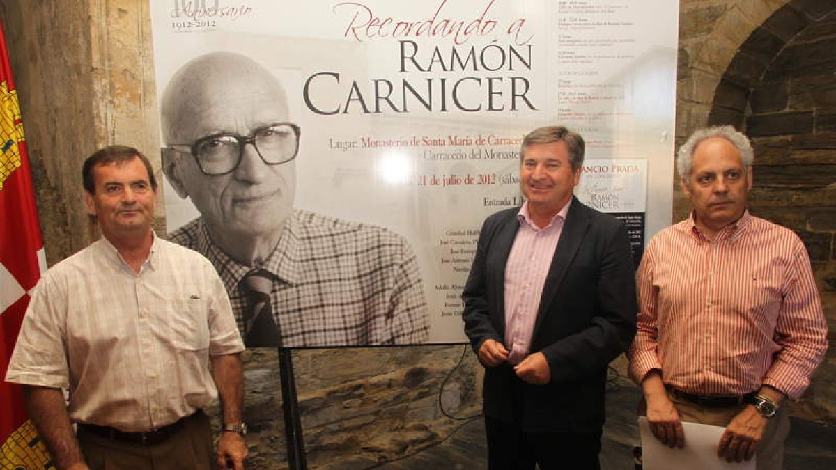 José Antonio Velasco, Raúl Valcarce y Jesús Celis, presidente del Instituto Leonés de Cultura.