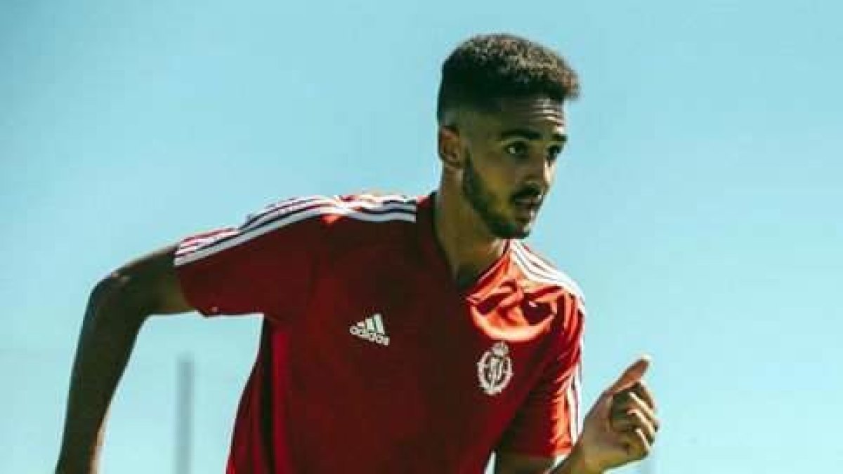 El delantero del Real Valladolid, Chris Ramos. @Chris_Ramos11