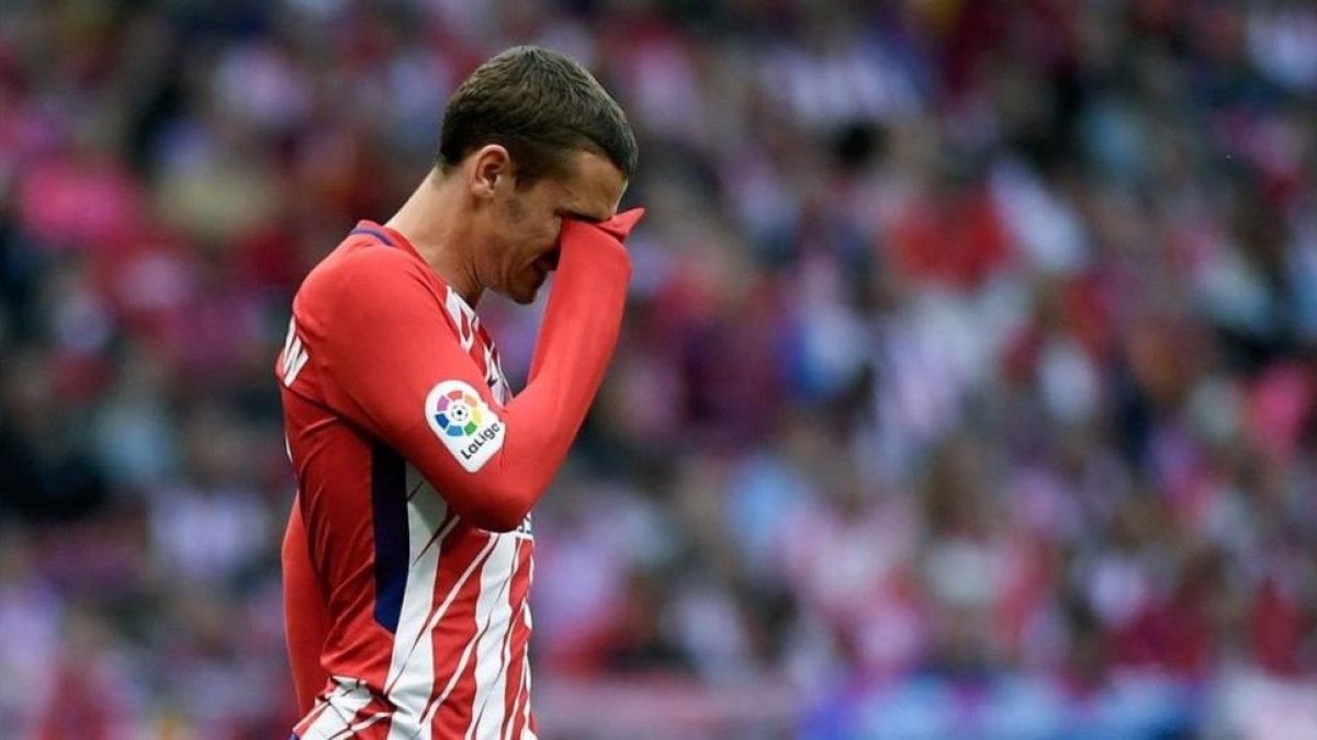La reacción de Antoine Griezmann al ser silbado en el Wanda Metropolitano el pasado domingo