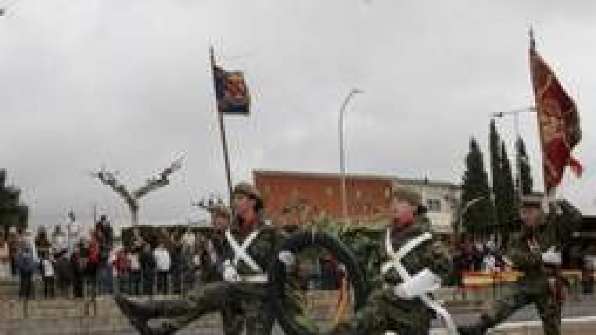 Los artilleros rindieron homenaje a los caídos en acto de servicio