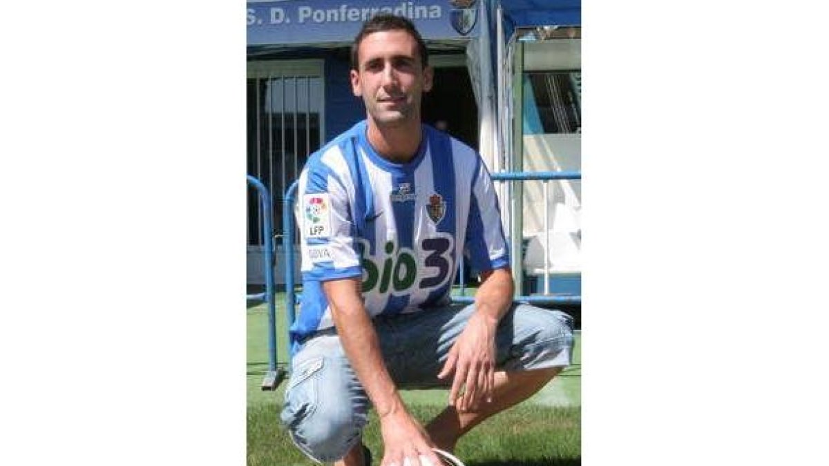Luis Prieto, el día de su presentación en El Toralín.