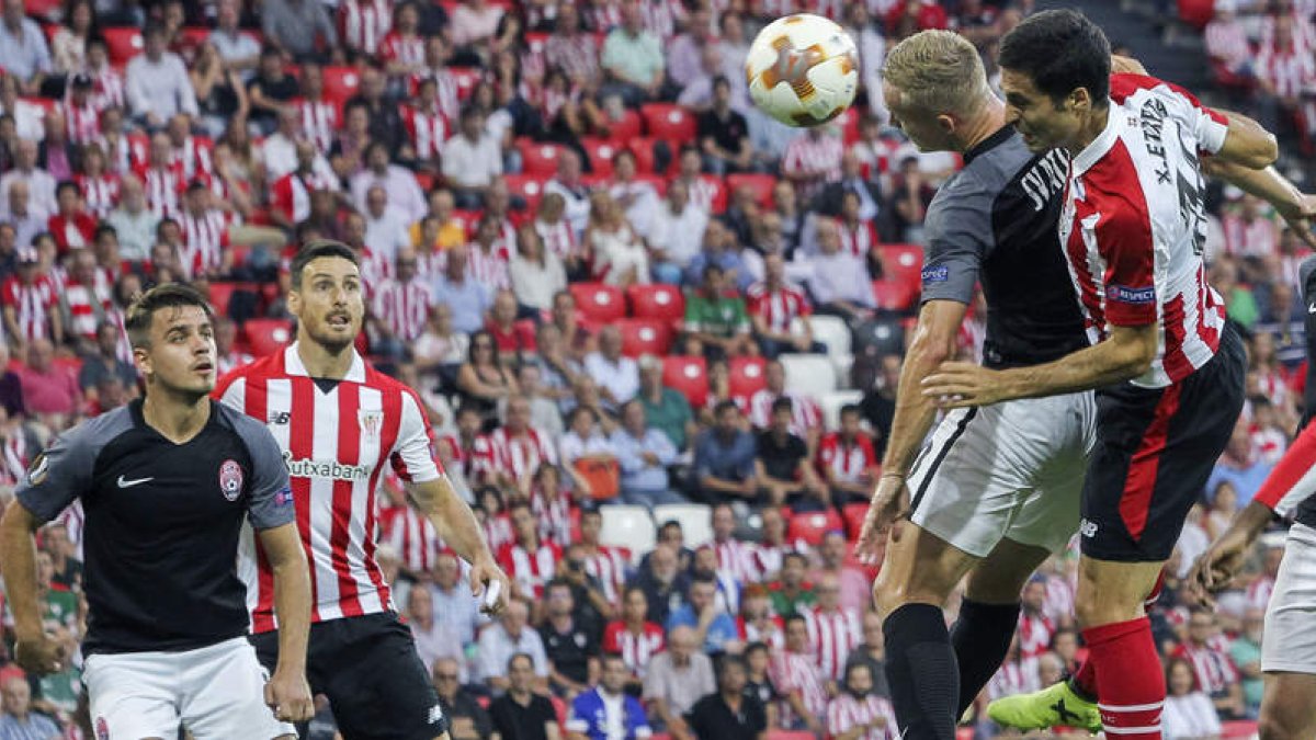 El Athletic cae en San Mamés ante un rival desconocido. M. TOÑA