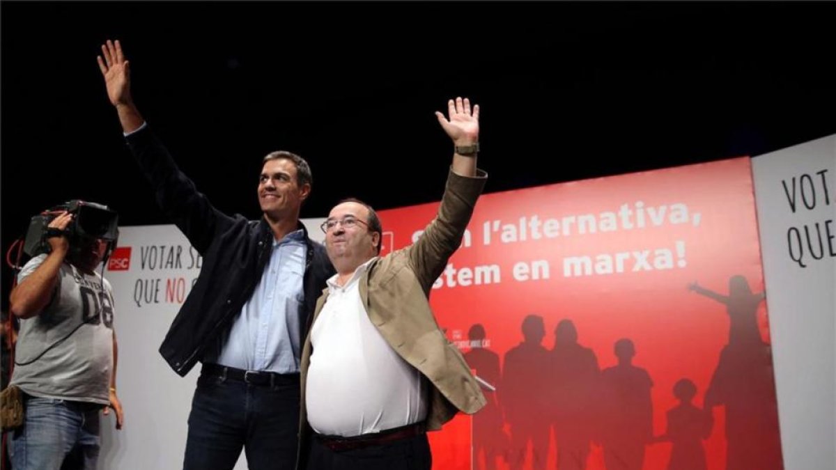 Pedro Sánchez y Miquel Iceta en Badalona.