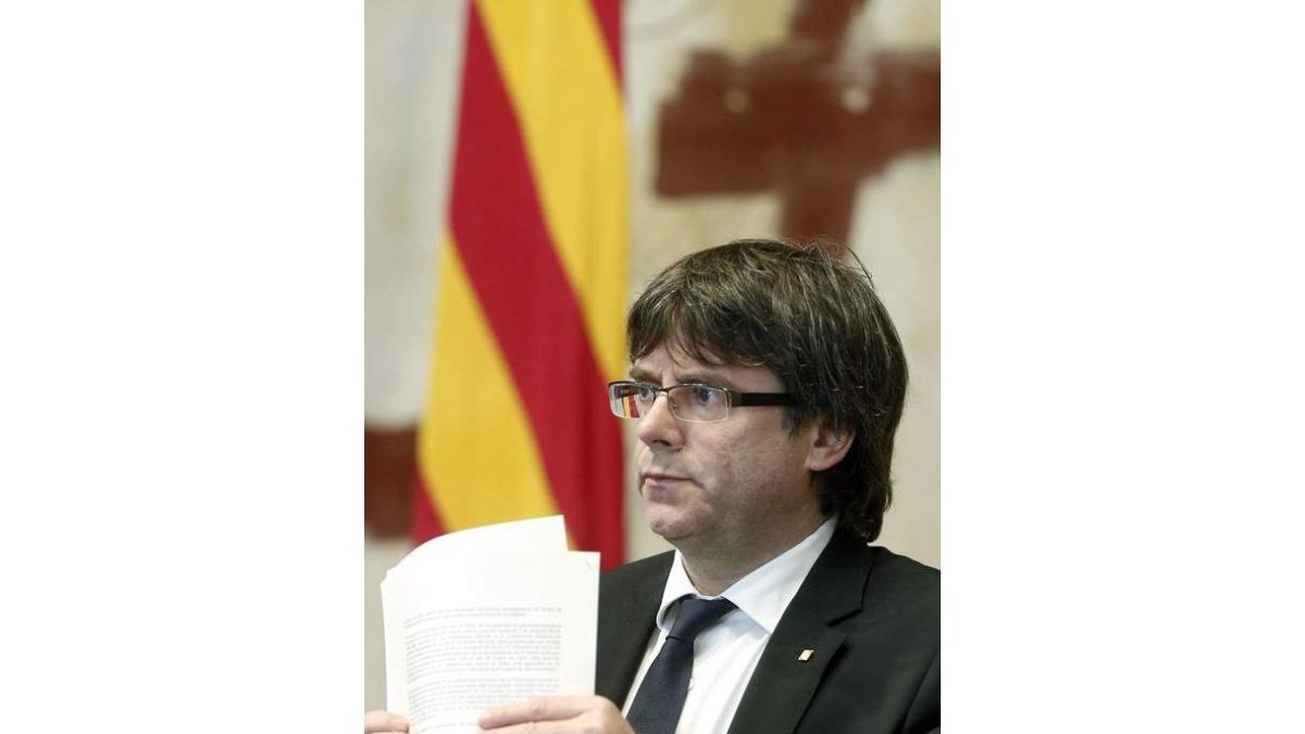 El presidente de la Generalitat, Carles Puigdemont. ANDREU DALMAU