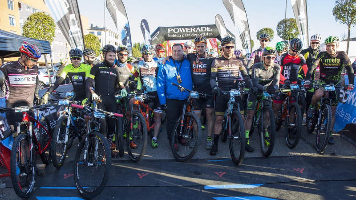 La Powerade León reunió en su tercera edición una nómina de sobresaliente nivel entre los más de 1.200 participantes. Y Mancebo se llevó el triunfo. FERNANDO OTERO PERANDONES