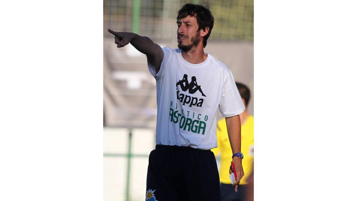 Álvaro García, técnico del Atlético Astorga.