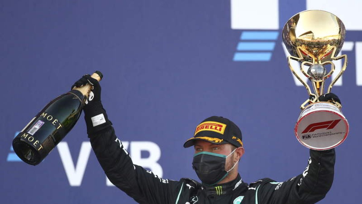 Bottas celebra su triunfo en el Gran Premio de Rusia. LENNON
