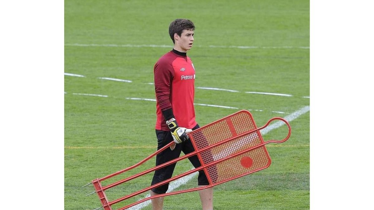 Kepa, el portero procedente del Athletic de Bilbao, refuerza la portería de la Ponferradina.