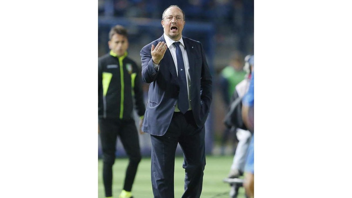 Benítez anunció ayer su salida del Nápoles