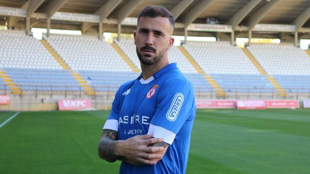Dioni Villalba es el buque insignia de la Cultural para conseguir el objetivo del ascenso a Segunda División. MARCIANO PÉREZ