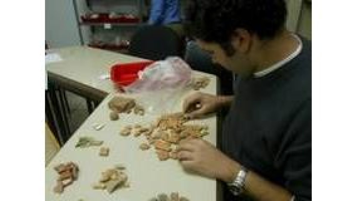 Imagen de una campaña anterior de excavaciones en el «castrum iudeorum» de La Candamia