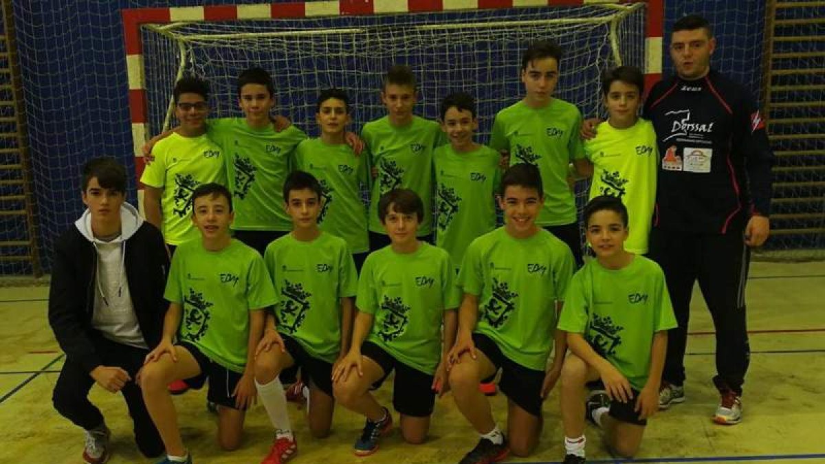 Selección de León de categoría infantil que disputó el torneo. DL