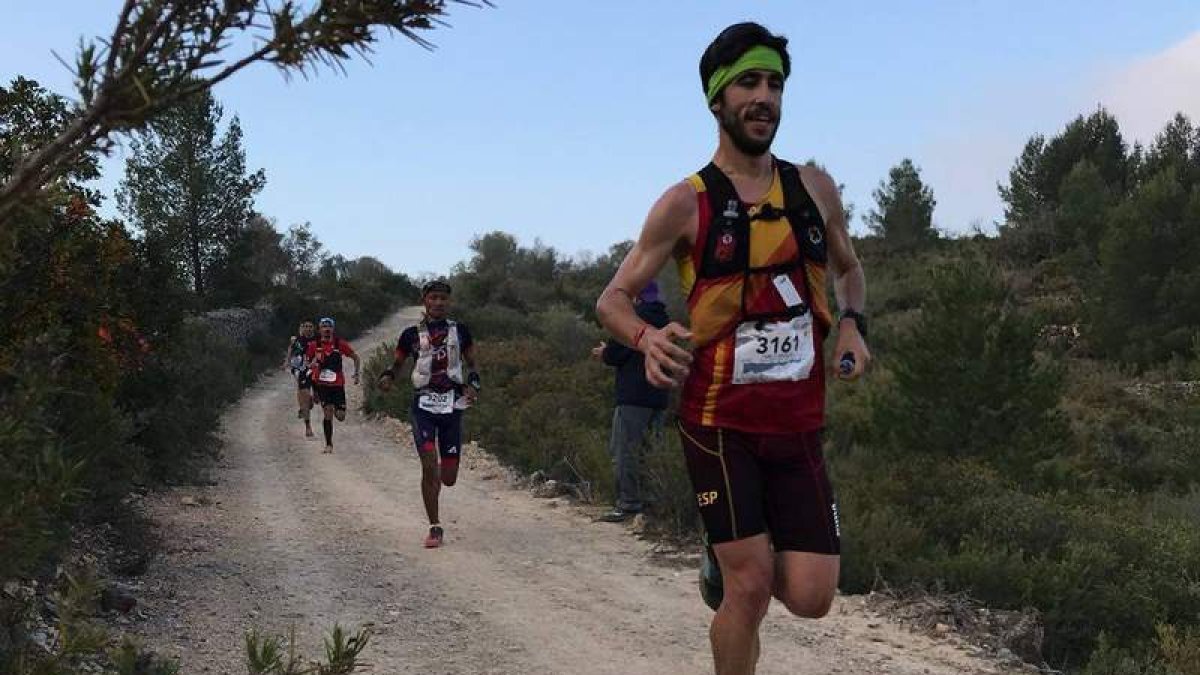 Pablo Villa en un momento de su actuación en el Mundial de trail running de Peñagolosa. MARÍA