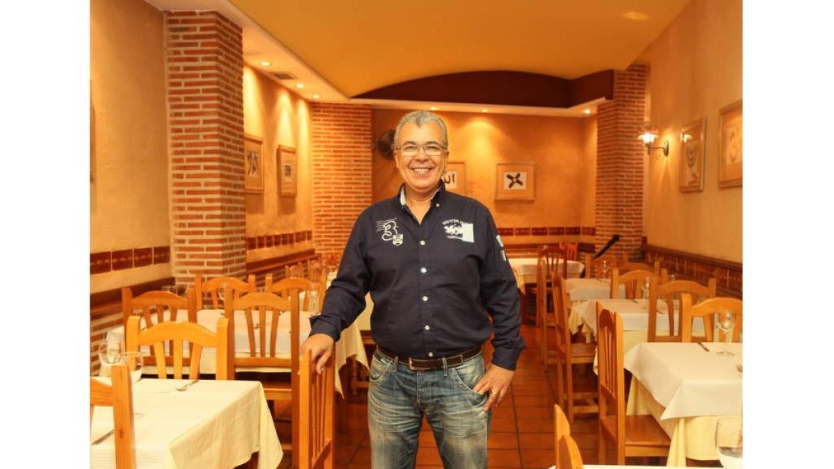Jimmy en el comedor de Bella Toscana, en la calleVilla Benavente.