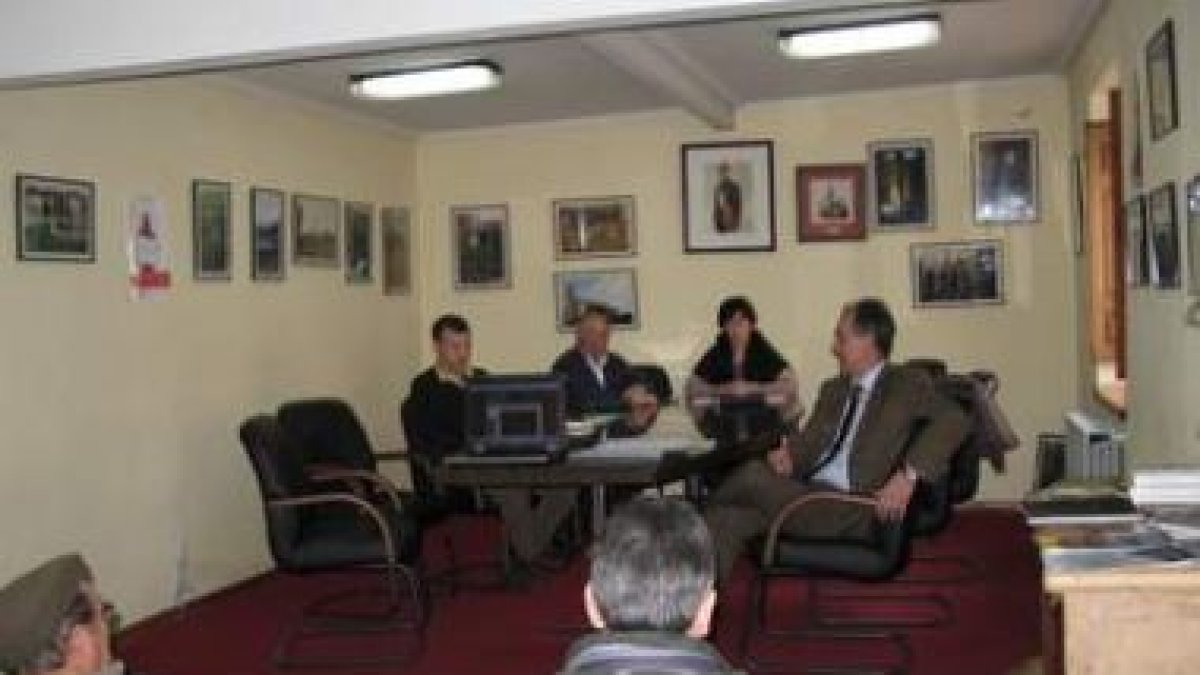 La alcaldesa, Ana Ferreras, presidió la presentación del nuevo programa