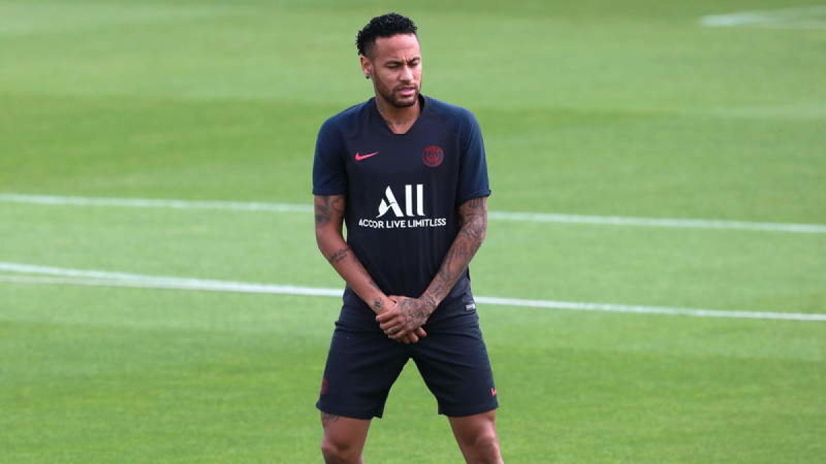 La salida del brasileño del club parisien está cada vez más cerca. CHRISTOPHE PETIT TESSON