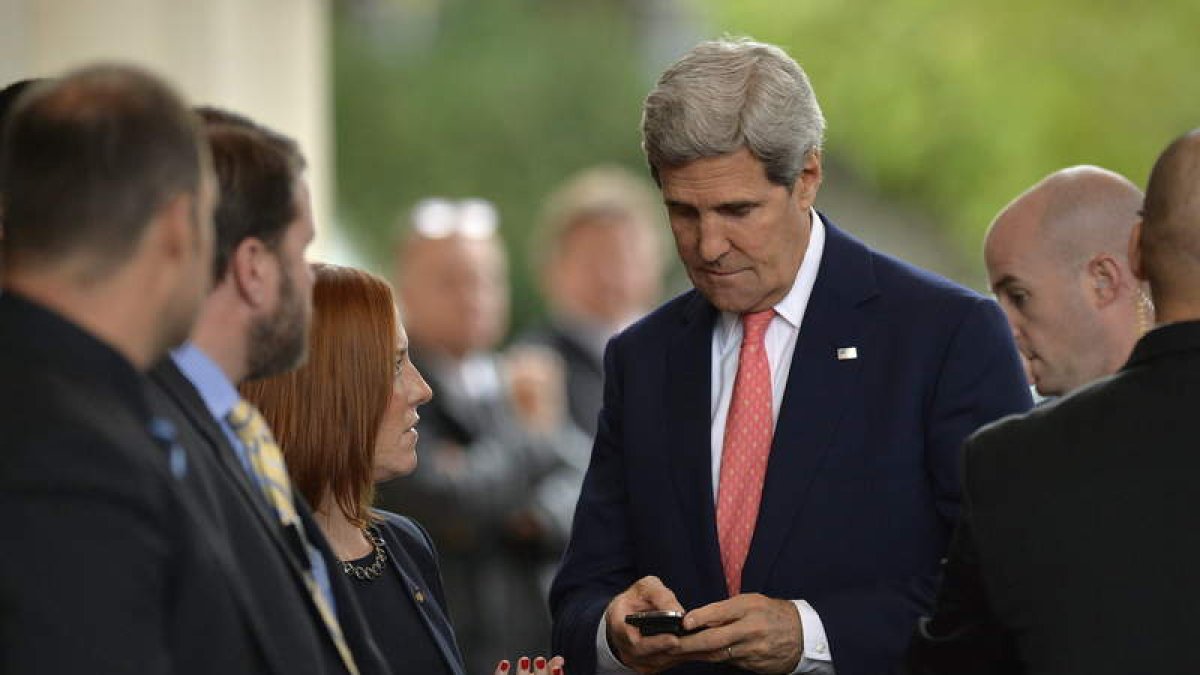 El secretario de Estado de EE UU, John Kerry, a su llegada al aeropuerto de Ginebra.