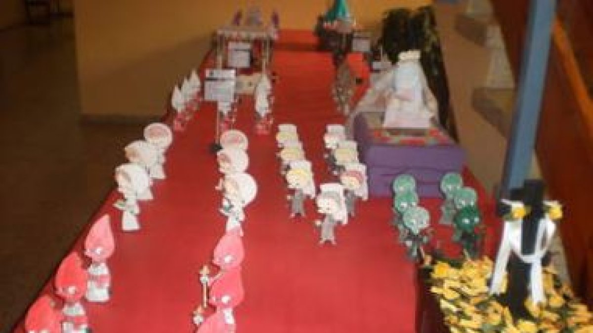 Una muestra de la exposición del colegio de Puente Castro.