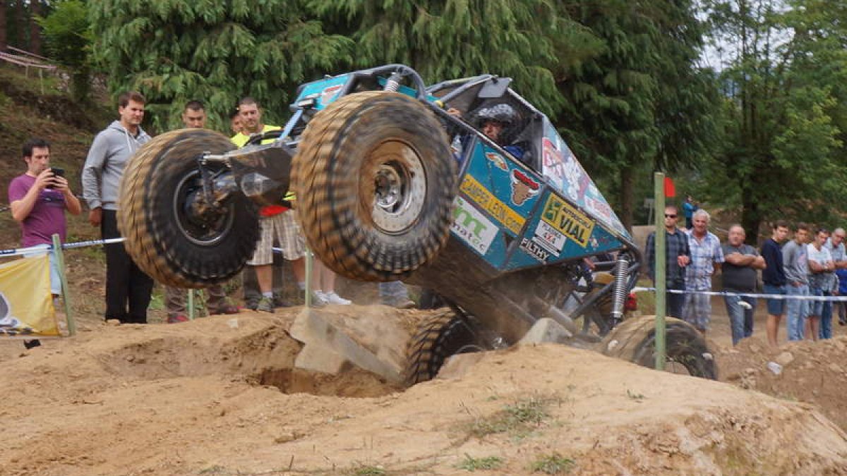 Mirallas lleva más de una década instalado en la élite del 4x4 nacional y desde los últimos años también en el ‘top-5’ de esta modalidad automovilística en Europa. DL