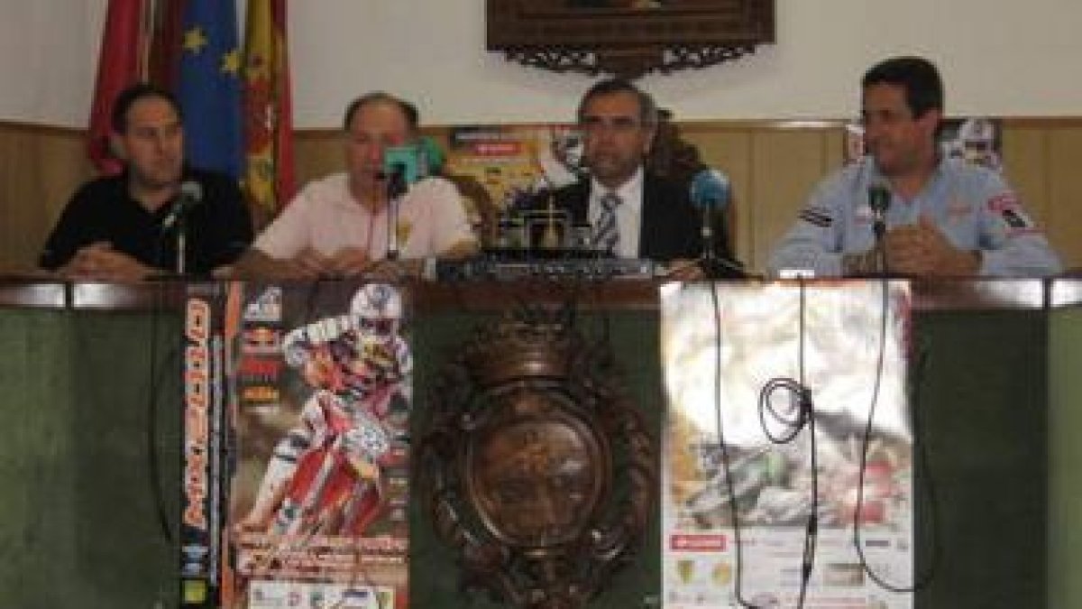 Salgado, Falagán, José Miguel Palazuelo y De la Fuente, en la presentación del Nacional.