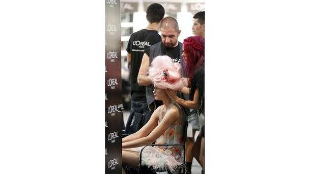 Las modelos de Elisa Palomino marcaron tendencia en Cibeles.