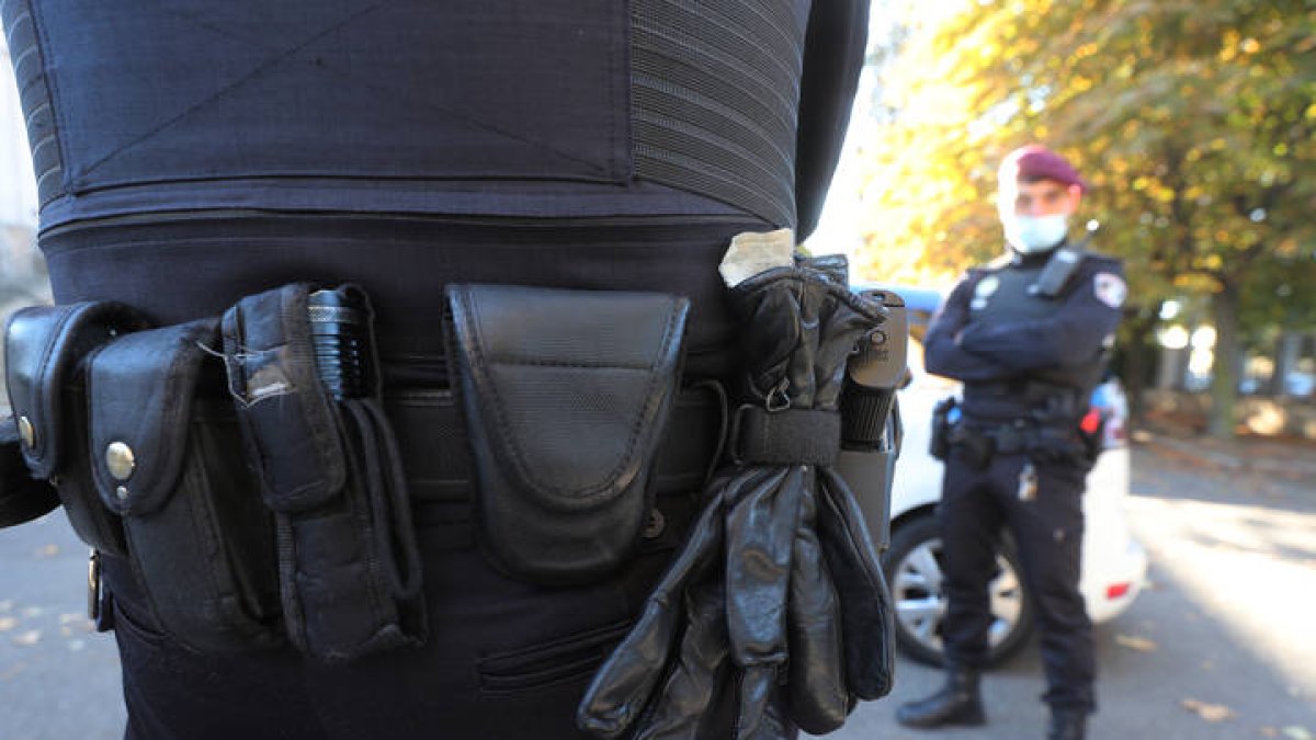 Agentes de la Policía Local de León. RAMIRO