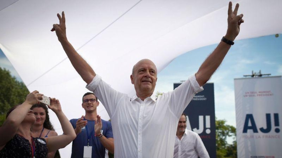 Alain Juppé durante la presentación de su candidatura a las primarias de Los Republicanos.