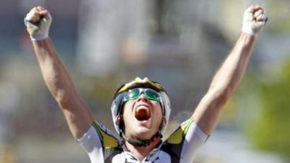 Mark Cavendish obtuvo una trabajada victoria al sprint.