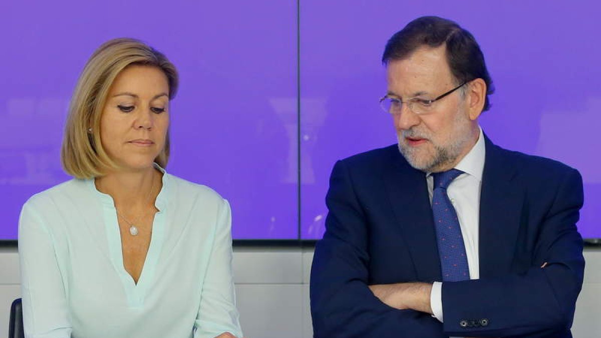 Cospedal y Rajoy, ayer, durante la reunión del Comité Ejecutivo Nacional de su partido.