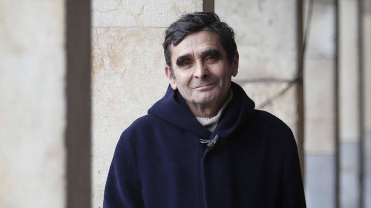 Adolfo Domínguez. DL