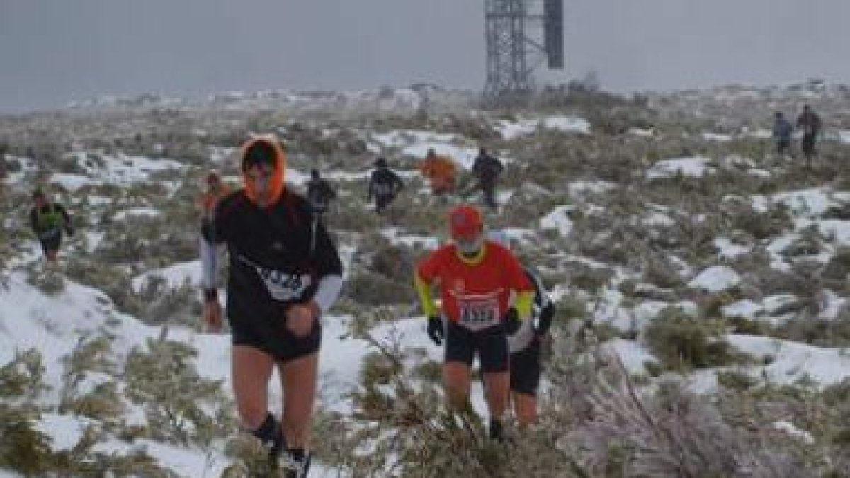 La dureza de la carrera se cobró un buen número de abandonos.