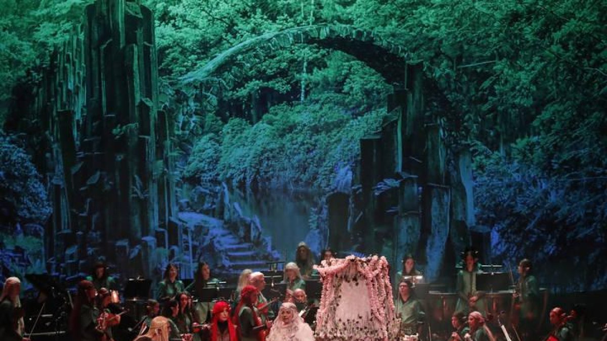 Representación de 'El Señor de los Dragones' en el Auditorio de León.