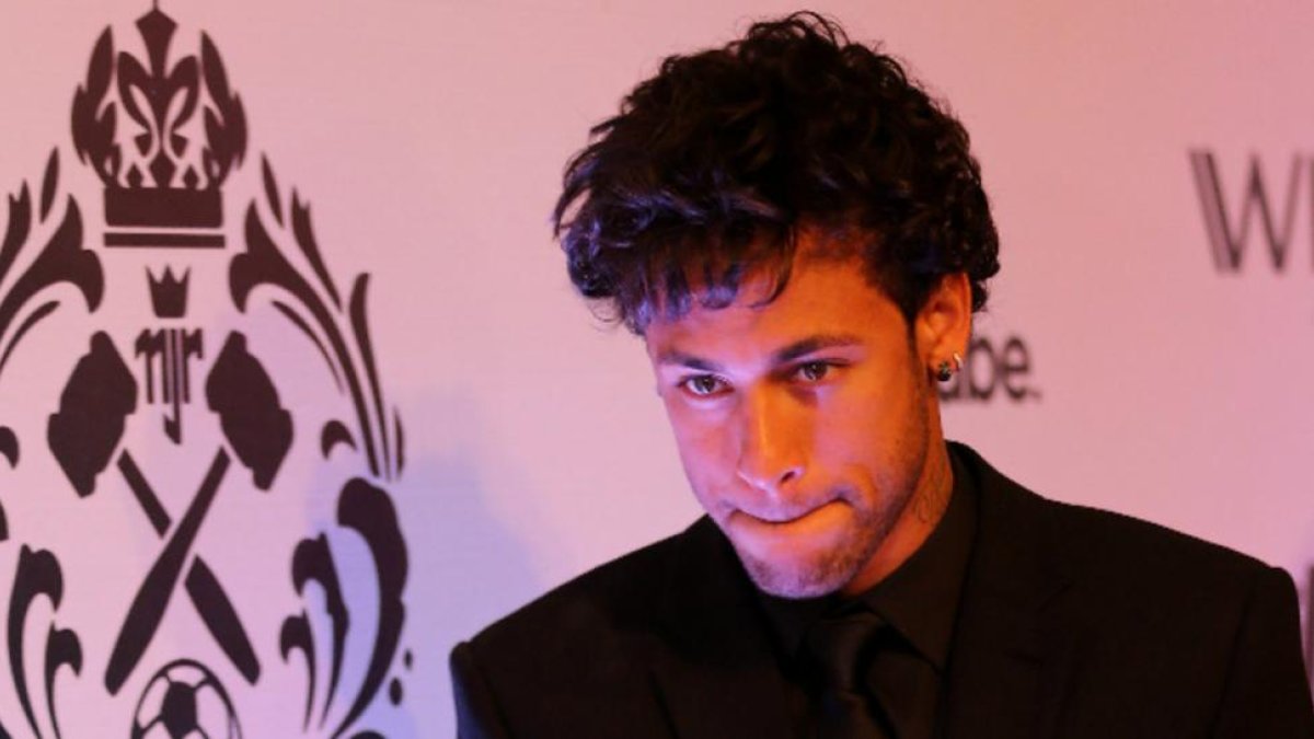 Neymar en una subhasta benéfica de su fundación, en Sao Paulo.
