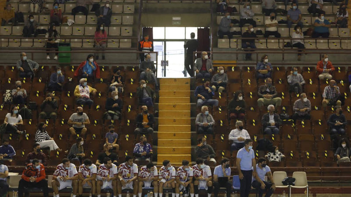 El Abanca Ademar se medirá mañana al Toulouse en el Palacio de Deportes. JESÚS F. SALVADORES