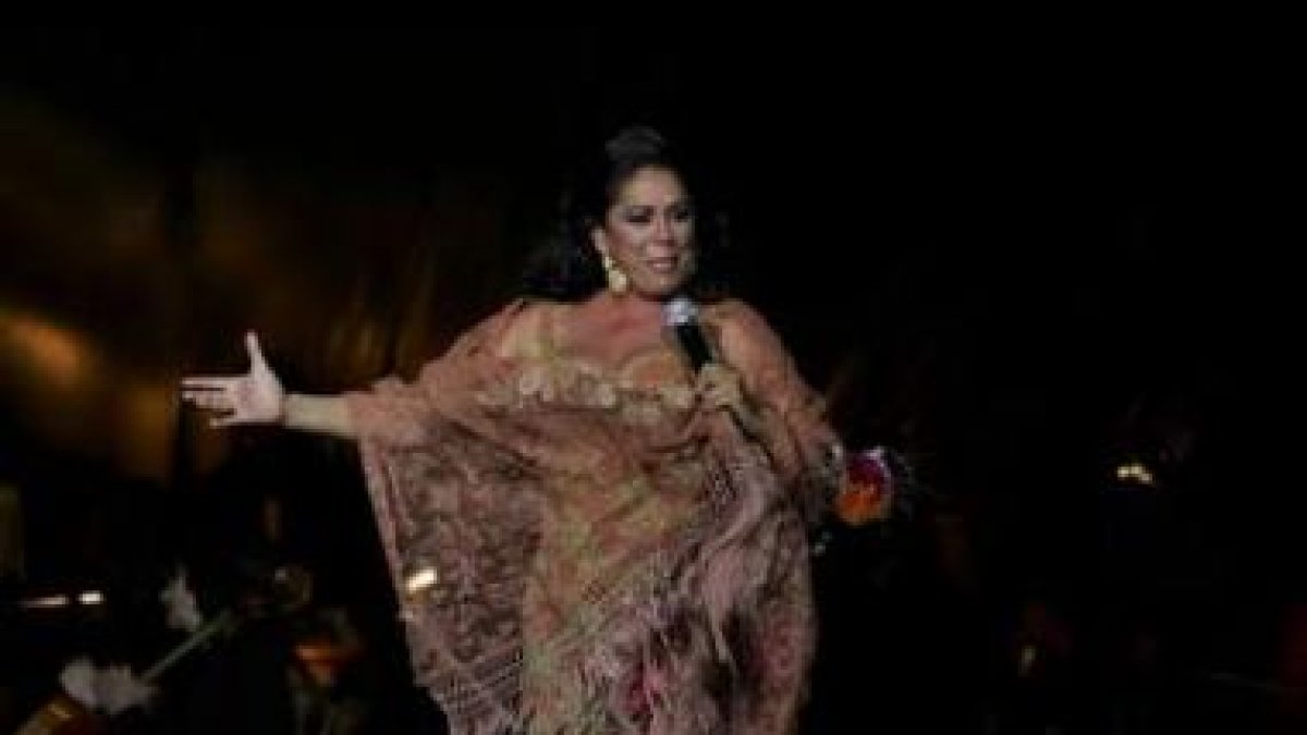 La cantante Isabel Pantoja en una actuación en León.