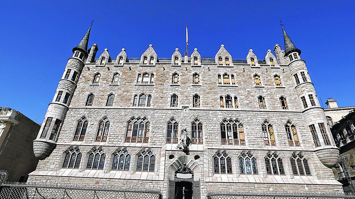 El Museo Gaudí se ubica en el palacio de Botines en León. DL