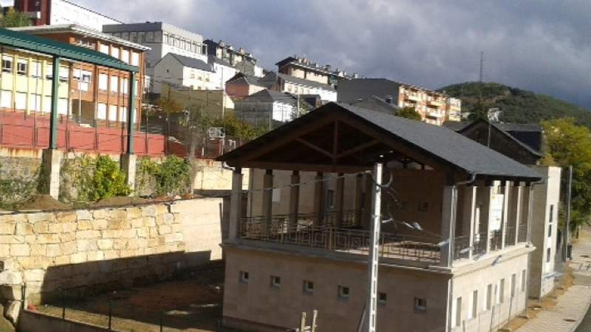 En estas instalaciones del centro de día se gastaron 850.000 euros y estaban paradas. DL
