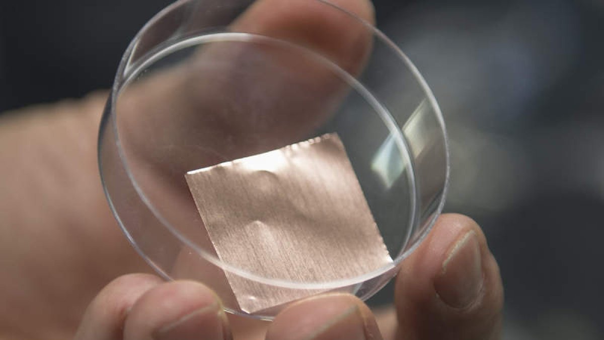 Material de grafeno producido en un laboratorio y que ahora centra el trabajo de esta investigadora asturiana.