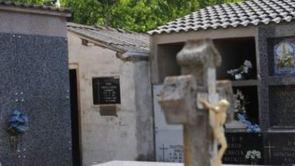 La fosa común del cementerio de Villanueva del Condado.