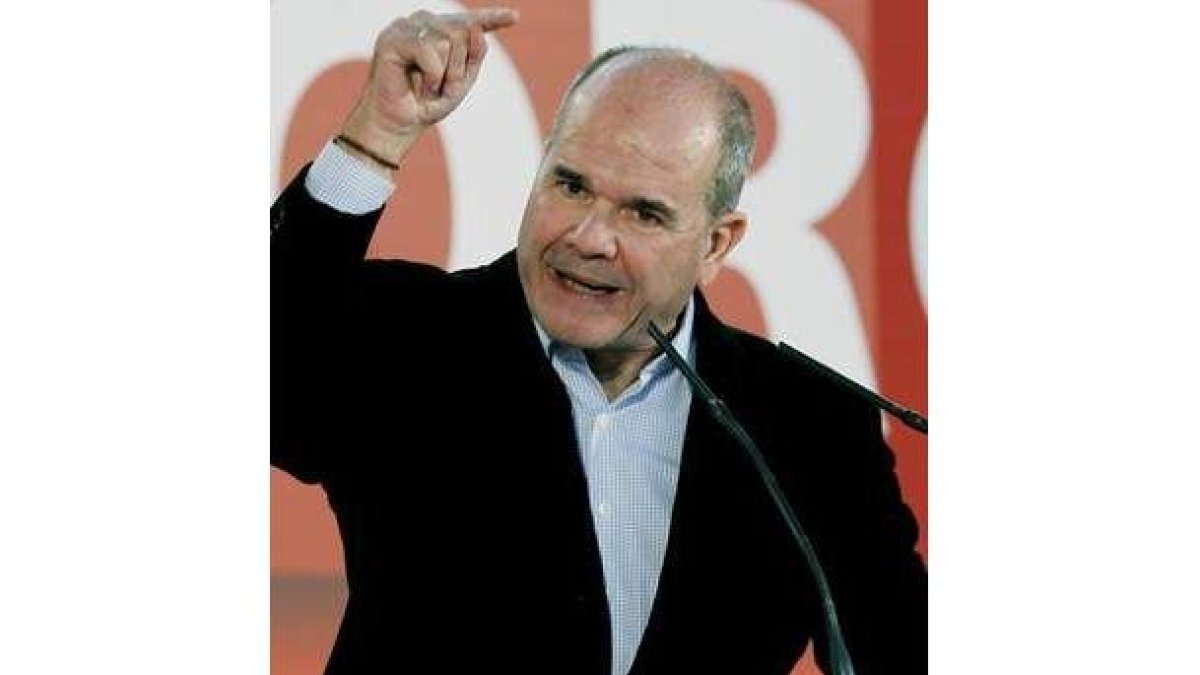 Cháves, en la clausura del foro sobre políticas de igualdad.