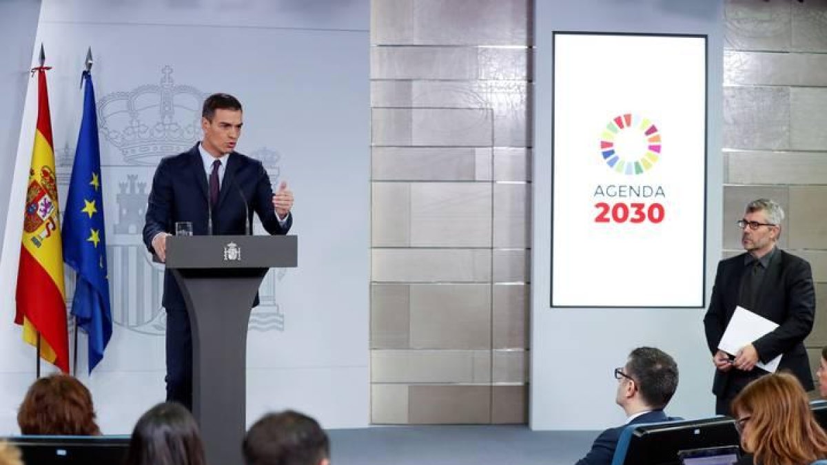 El presidente del Gobierno, Pedro Sánchez, durante su comparecencia, este viernes en el Palacio de la Moncloa