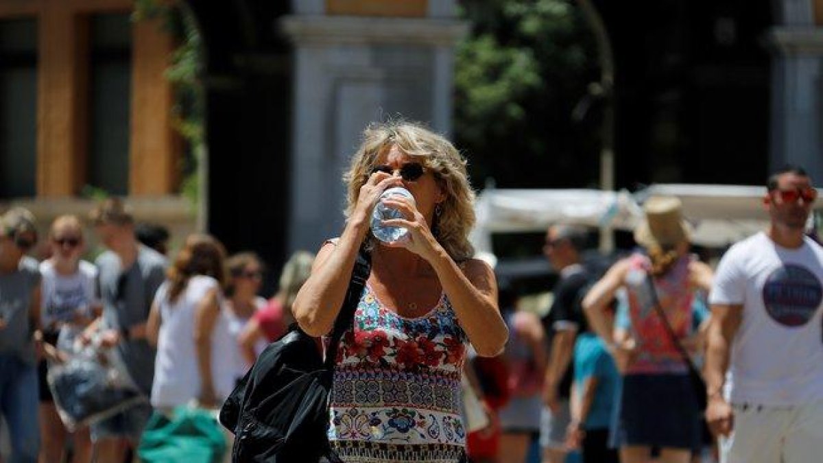 Ola de calor sigue afectando a varias zonas del país.