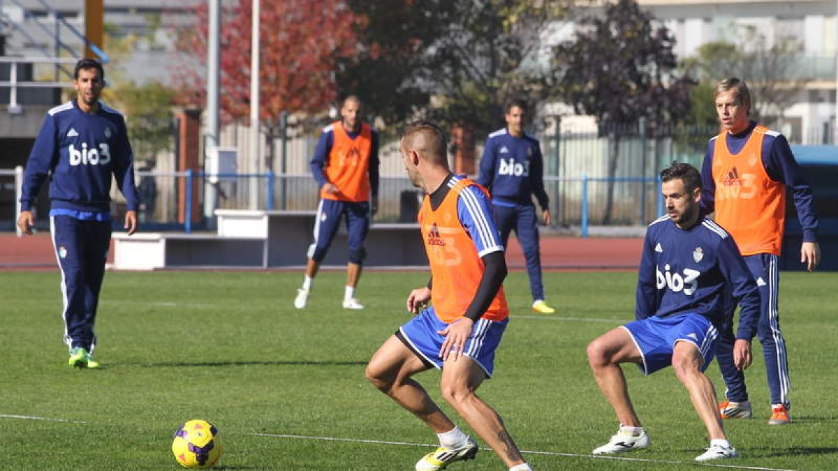 La plantilla de la Deportiva espera que las buenas sensaciones y resultados de las últimas jornadas sigan presentes ante el Eibar.