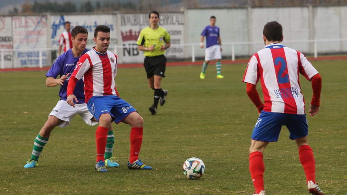 El equipo rojiblanco no pudo con un Atlético Tordesillas que fue mejor