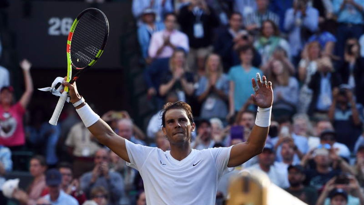 Rafa Nadal celebra el triunfo sobre Sugita en su debut en Wimbledon. ARRIZABALAGA