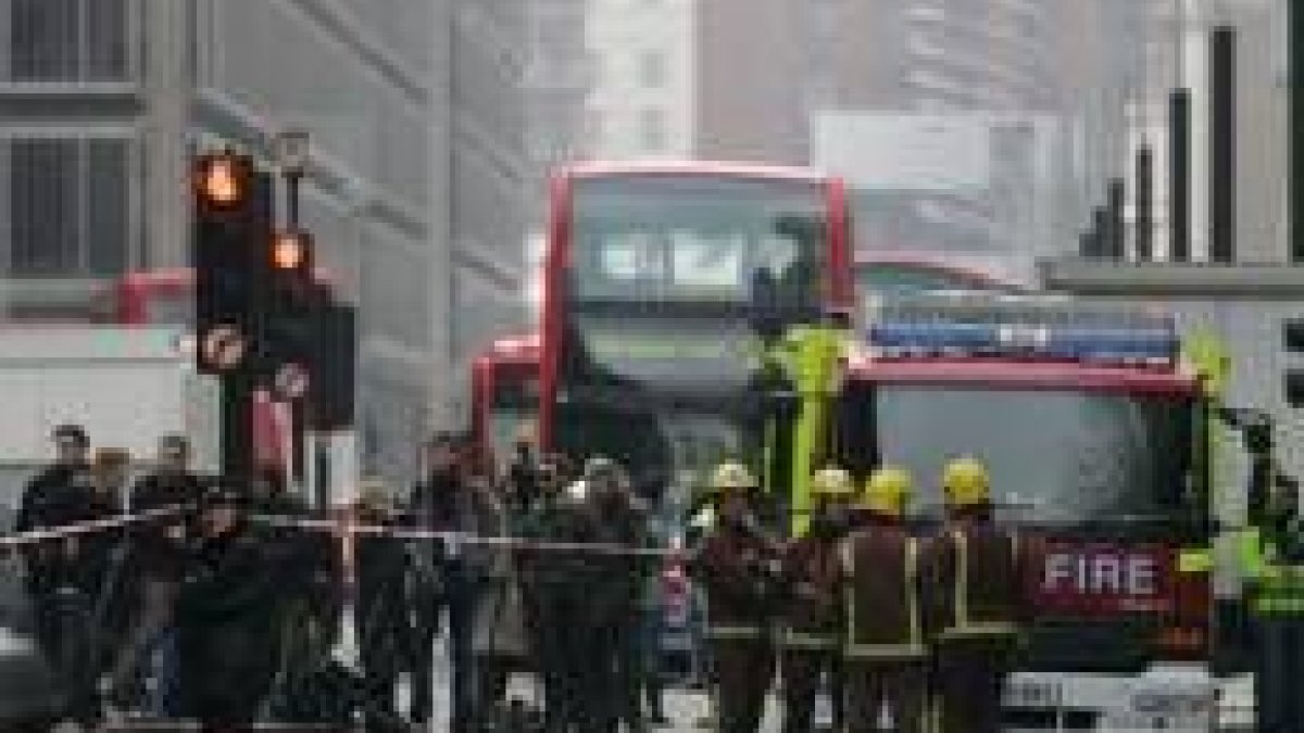 La polícia acordonó la zona a donde también se desplazaron distintas unidades del cuerpo de bomberos