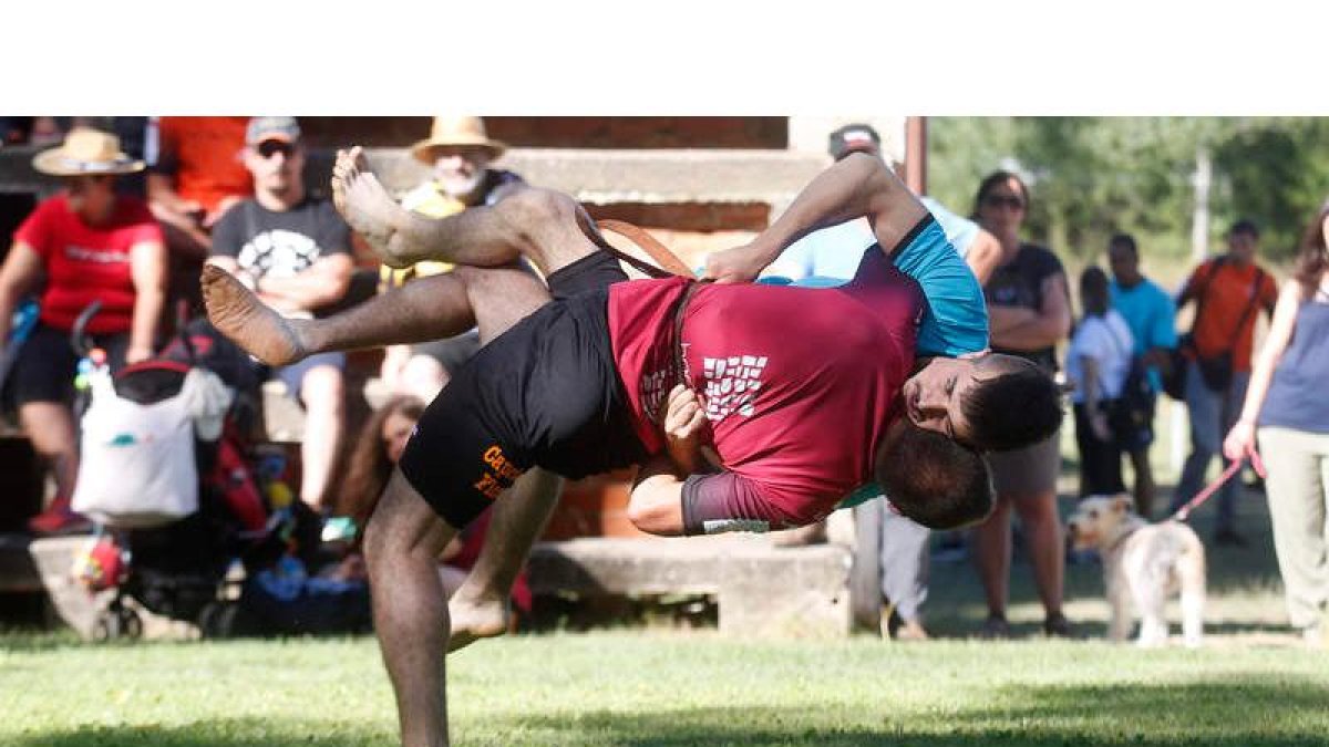 Gradefes es un escenario habitual para la Liga de Verano. F. OTERO